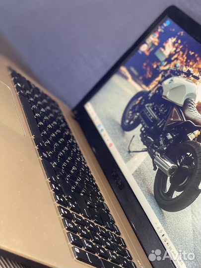 Asus/15.6'/HD/Intel N5000/8Gb/SSD/MX110