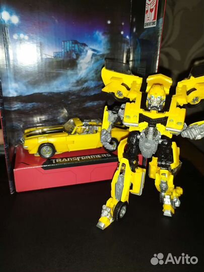 Трансформер Бамблби hasbro