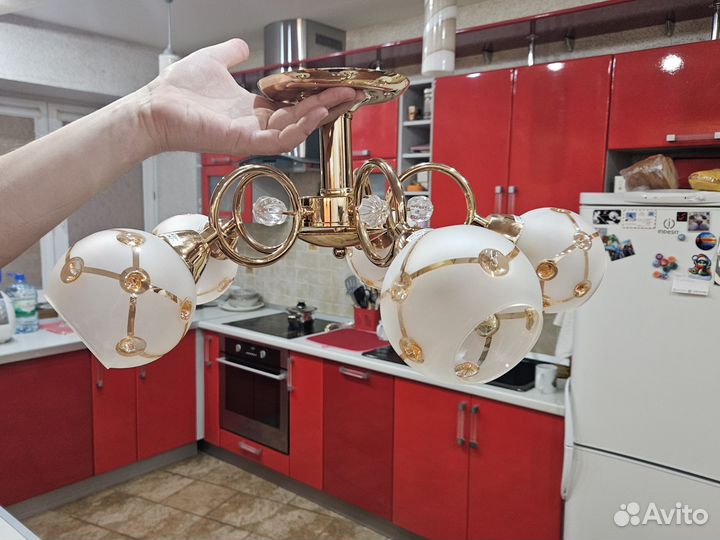 Люстра потолочная бу