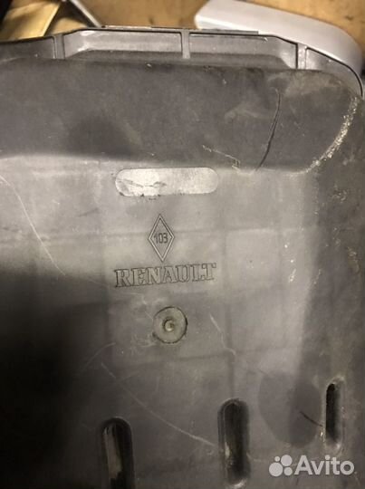 Корпус воздушного фильтра Renault Megane 2 1,4
