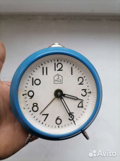 Часы Будильник