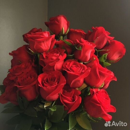 Живые розы с доставкой