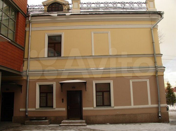 Здание, 246.3 м²