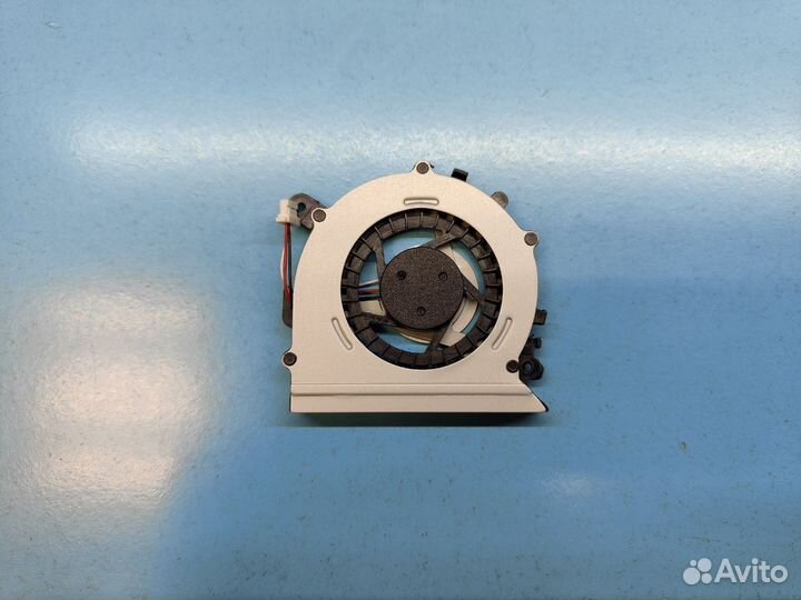 Вентилятор ноутбука Samsung NP530U3C