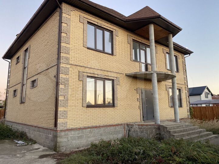 Дом 240 м² на участке 6 сот.