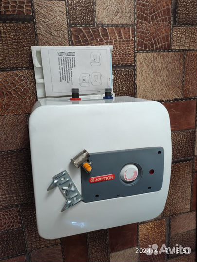 Водонагреватель ariston