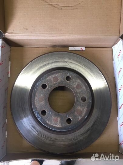 Комплект передних тормозов