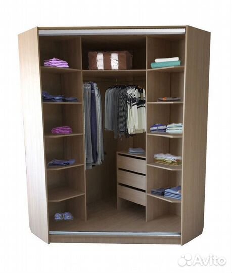 Шкаф
