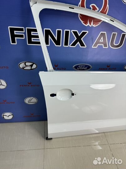 Дверь передняя правая Volkswagen Polo 10-20 Белая