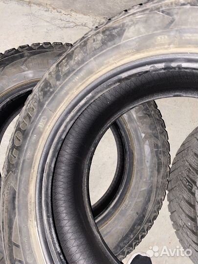 Goodyear Ultragrip Ice Arctic 225/65 R17