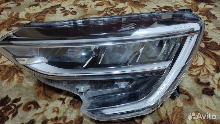 Фара левая на Renault Arkana