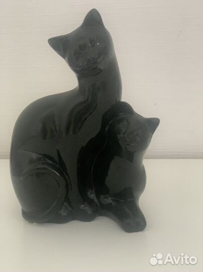 Фарфоровые статуэтки кошки