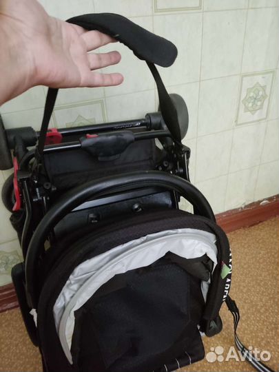 Коляска mclaren atom