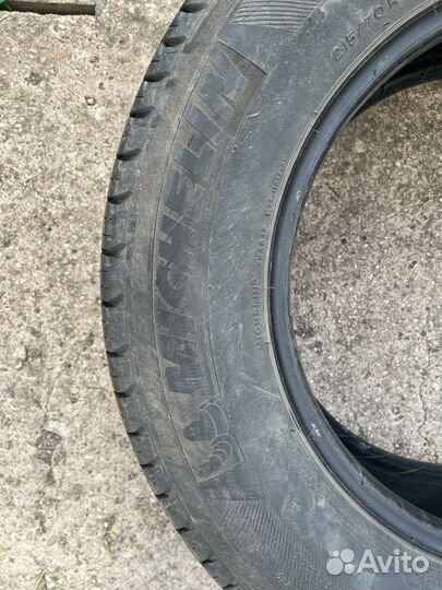 Michelin Latitude Tour HP 215/70 R16
