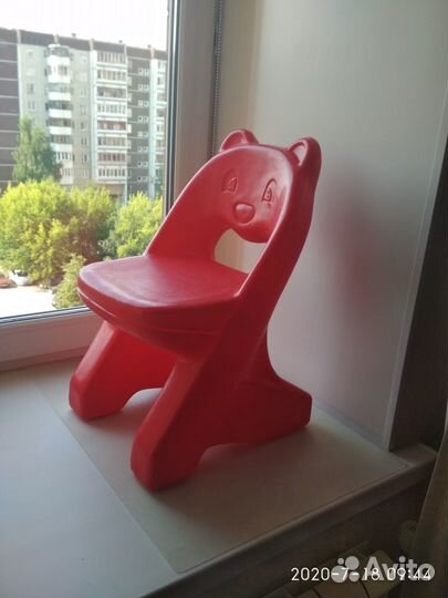 Стульчик детский пластмассовый 