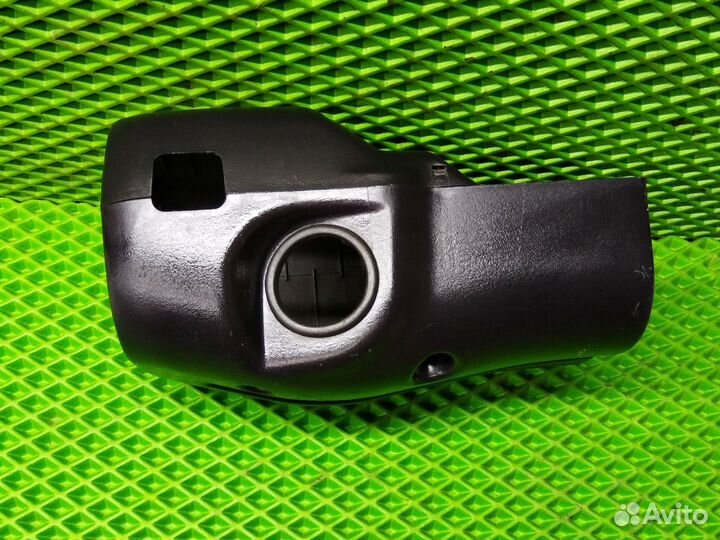 Кожух рулевой колонки Mitsubishi carisma