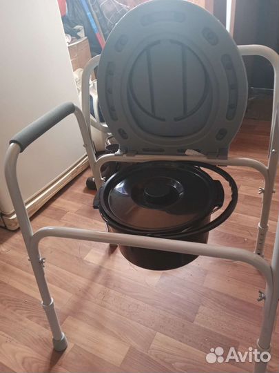Стул кресло санитарное