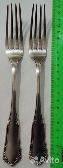 Две серебряные вилки 132 гр