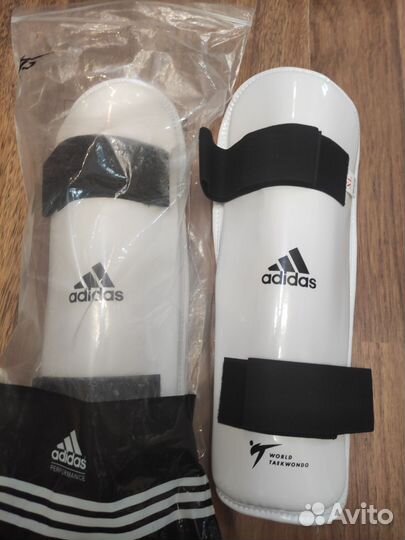 Защита голени для тхэквондо Adidas