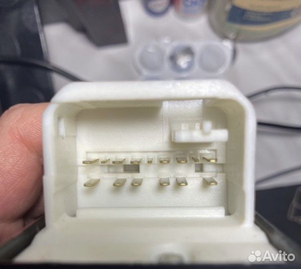 Блок управления стеклоподъемниками toyota yaris