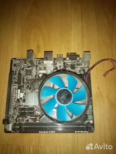 Материнская плата Gigabyte ga h61m-s 1155 + цп