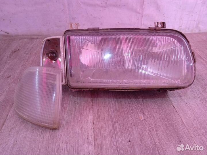 Фара передняя правая Skoda Felicia 1 1998