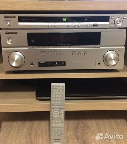 Комплект Pioneer: акустика, ресивер и DVD плеер