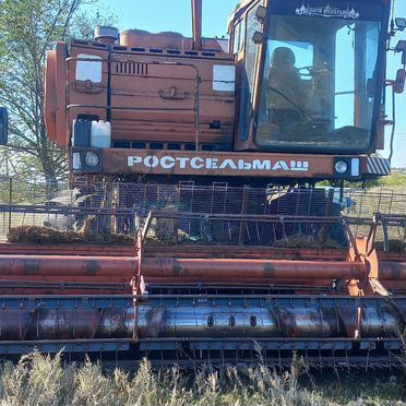 Комбайн Ростсельмаш Дон 1500, 1991