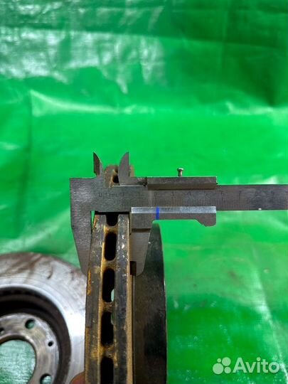 Тормозной диск передний Honda Shuttle GP7 LEB-H1