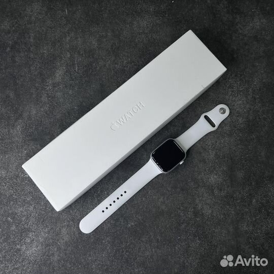 Apple Watch 8 45mm Silver Активированы 07.02.2023