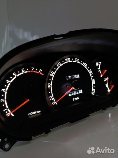 Накладка, шкала на щиток приборки Hyundai Accent