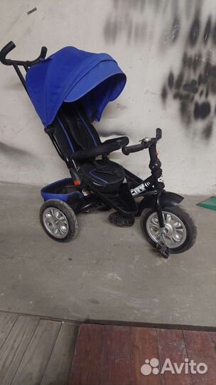 Трехколесный велосипед с родительской ручкой