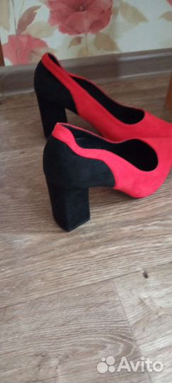 Туфли женские 40 размер новые