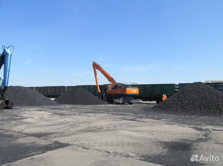 Колёсный экскаватор UMG E230WH, 2024