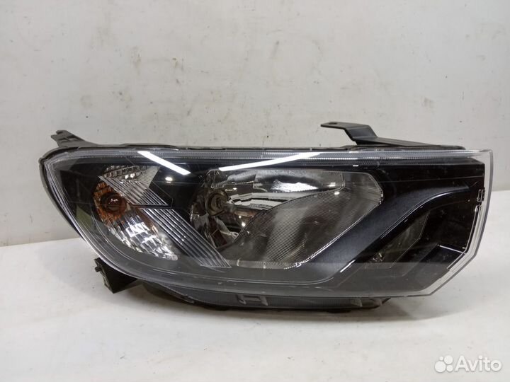 Фара правая LADA Granta 2018