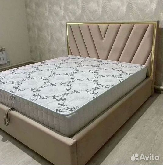 Современная кровать