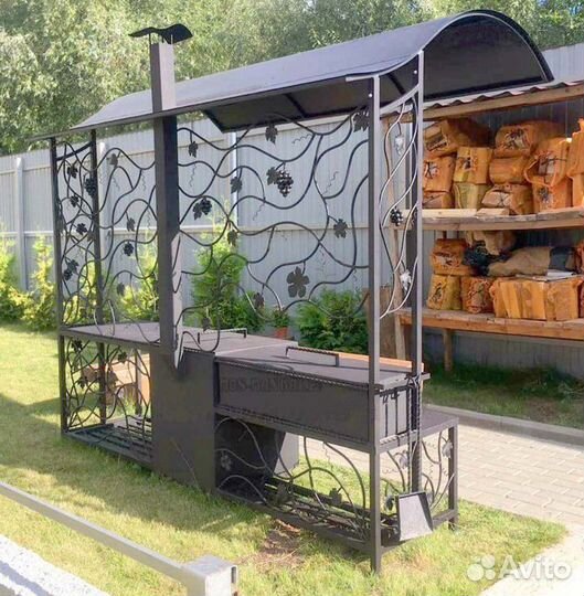 Беседка с мангалом