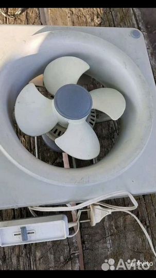 Вентилятор вытяжной 2х скоростной