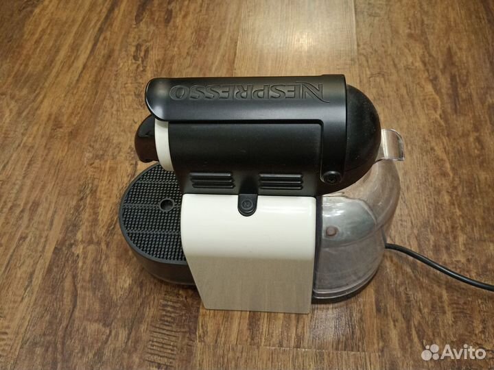 Капсульная кофемашина nespresso