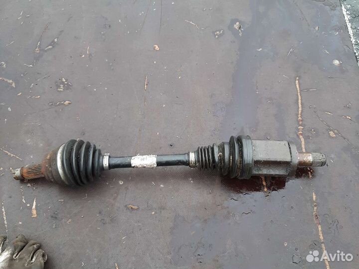 Привод передний левый бмв X5 E70 X6 E71