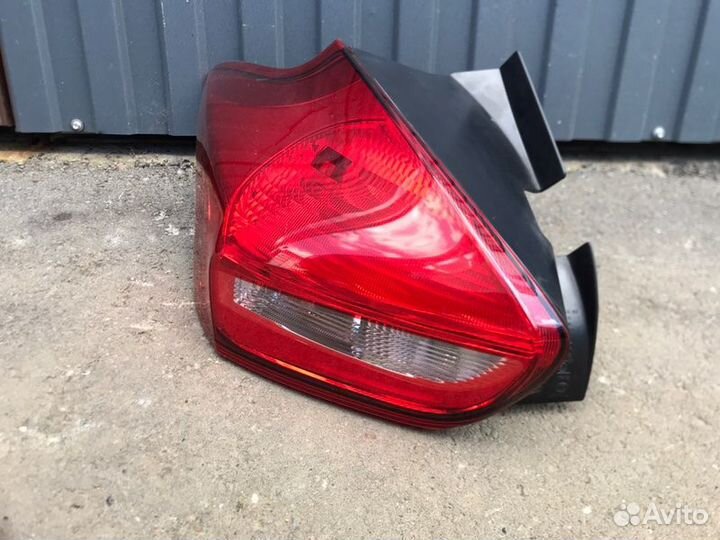 Фонарь задний левый Ford Focus 3 рестайлинг