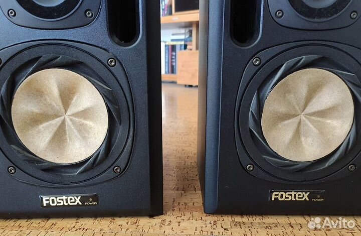 Студийные активные мониторы Fostex NF-1A