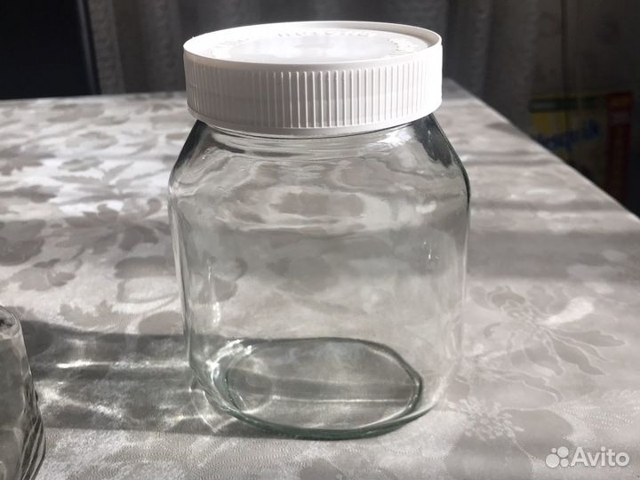 Банки с закручивающейся крышкой