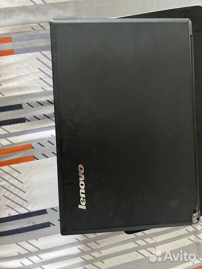 Два ноутбука на запчасти