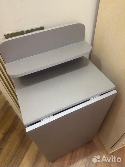 Маникюрный стол бу