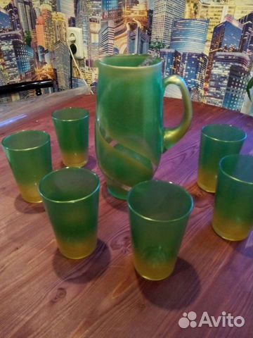 Кувшин и 6 стаканов