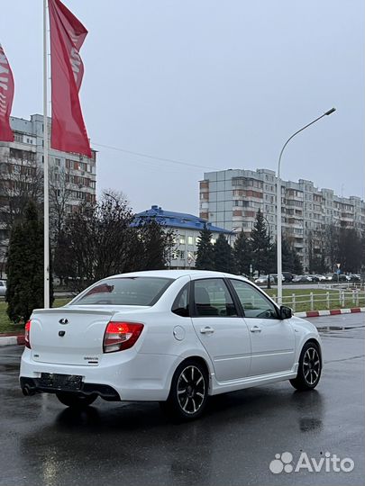 LADA Granta 1.6 МТ, 2018, 130 800 км