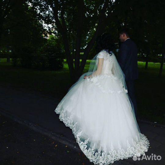 Свадебное платье