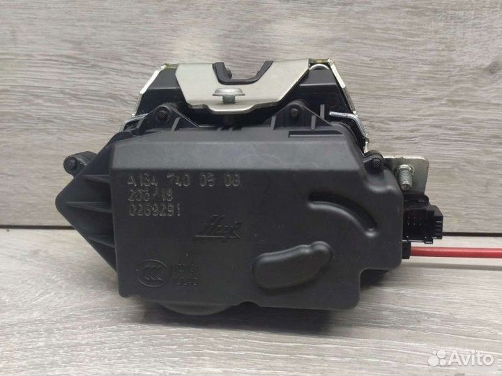 Замок крышки багажника Mercedes M W164