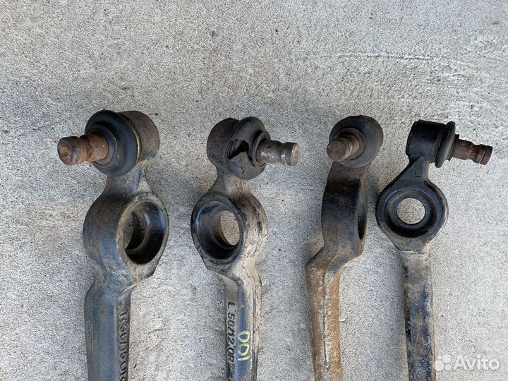 Рычаг подвески Audi 100 c4